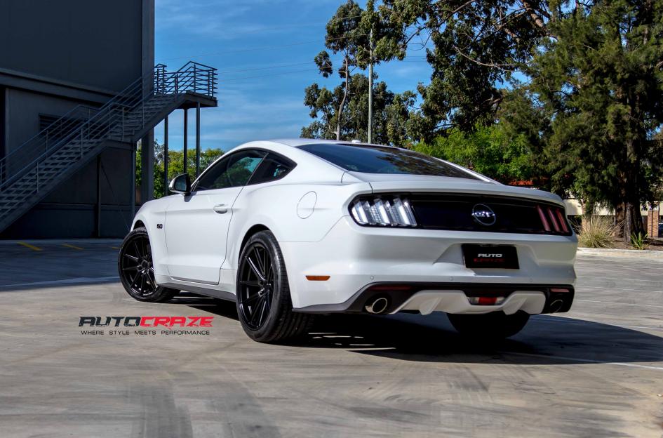 FORD MUSTANG EFS1 MATTE BLACK